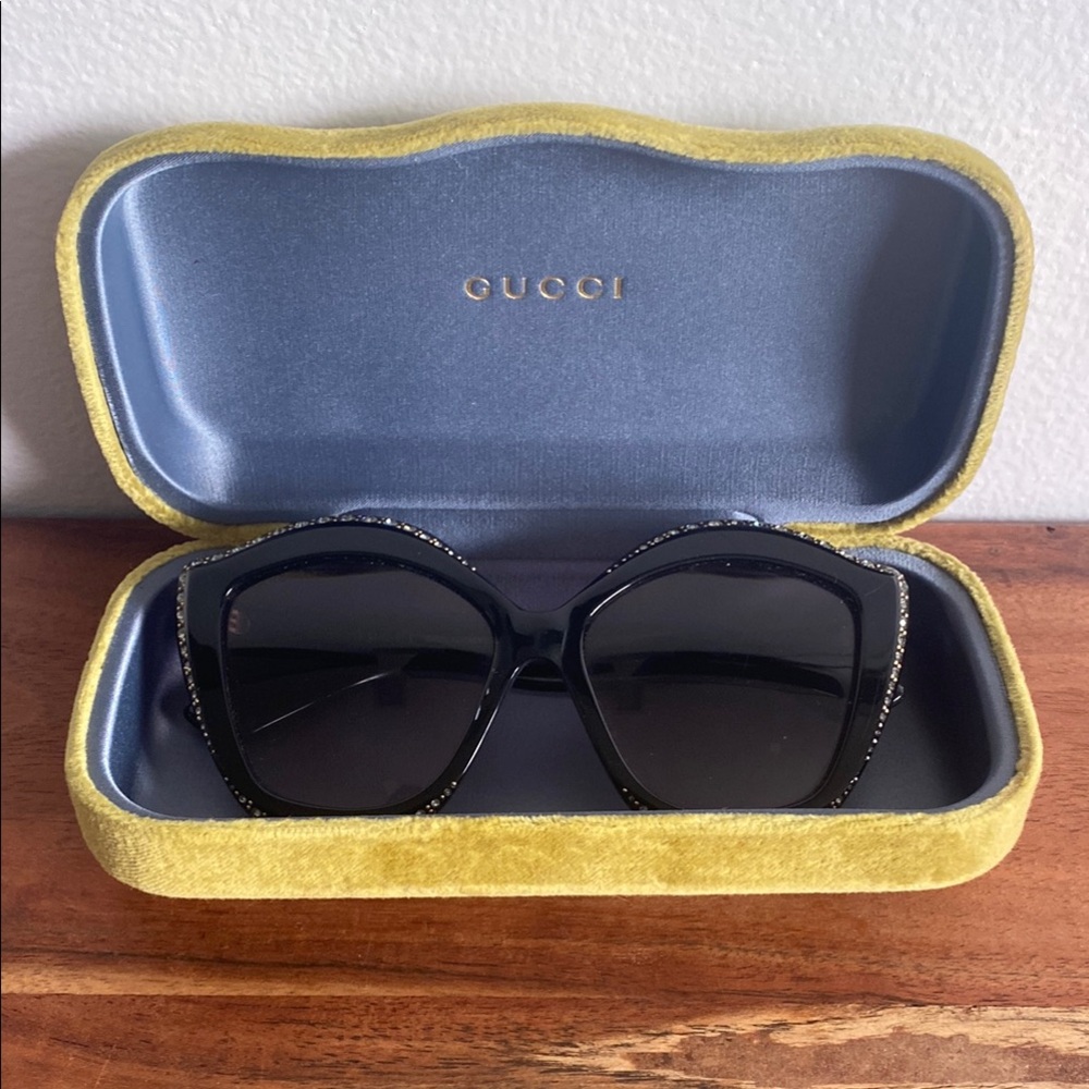 Gucci Black Oversized Sunglasses with Protective Case